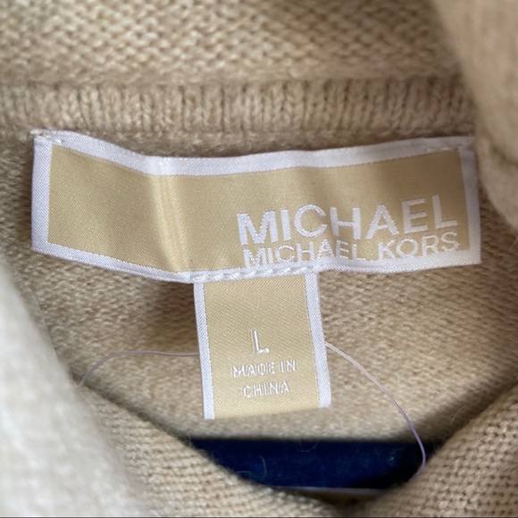 NWT Michael Kors Oatmeal/Heather Stripped Sweater - Picture 4 of 4